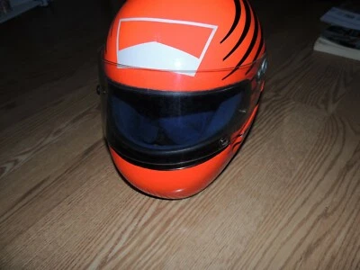 Casco de carreras Bieffe vintage insignia Marlboro único en su clase Foto 1 de 4