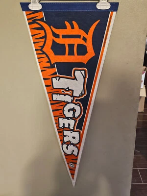 DETROIT TIGERS RETRO 12X30 VINTAGE BASEBALL MLB  FELT PENNANT  3/15/25 - Image 1 of 2