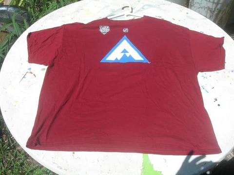FANATICS & NHL SIZE 3XL COLORADO AVALANCHE STADIUM 2020 #29 MacKINNON SHIRT Cover