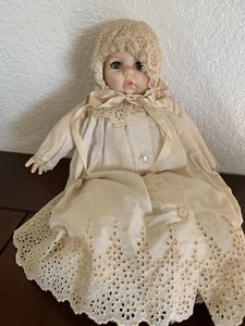 17” Vintage Madame Alexander “VICTORIA” Sweet Baby Doll Original Gown READ - Picture 1 of 11