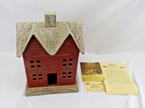 Rotes Volkskunsthaus von The Great Northwoods Trading Co., 9" x 7,5" x 12,25" - Bild 1 von 10
