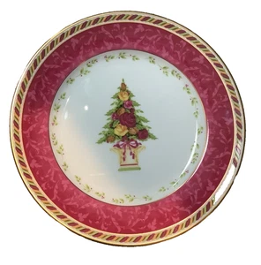2 Salad Plates Royal Doulton Seasons of Colour Red Topiary Christmas 2001 ds17 - Picture 1 of 2