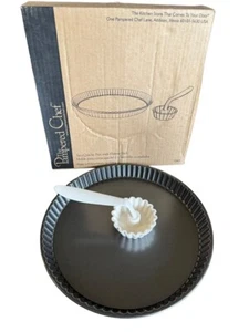 The Pampered Chef Tart Quiche Pan & Fluting Tool Non-Stick Remove Bottom New OB - Picture 1 of 6