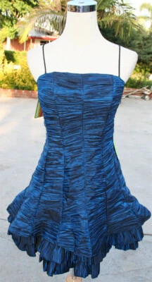 Nuevo con etiquetas Vestido Corto Formal Roberta $150 Real Sin Mangas Baile de graduación Talla 7 Fijo y Acampanado Foto 1 de 4