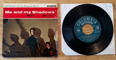 45 7" ENGLISH EP CLIFF RICHARD ME AND MY SHADOW - Image 1 of 2
