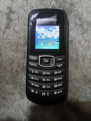 Samsung GT E1080i - Black (Orange) Mobile Phone - Image 1 of 4