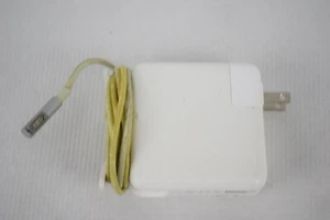 Apple A1344 16.5V 3.65A MagSafe Power Adapter For Macbook - Picture 1 of 5