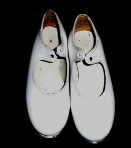 GIRLS WHITE Matte Finish TAP SHOES No Ribbon by CAPEZIO Size 10 M FREE Shipping - Picture 1 of 11