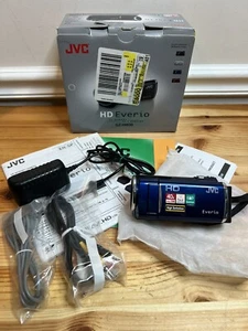 JVC Everio GZ-HM30 HD Digital Video Camcorder w/ Charger & Manuals Original Box - Picture 1 of 12