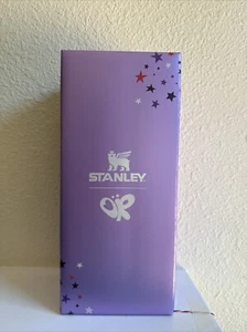 Vaso Olivia Rodrigo LIMITADO Stanley 40 OZ en mano sellado nuevo en caja púrpura - Imagen 1 de 4
