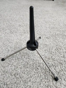 K&M Oboe Stand, 3 legs, collapsible, used - Picture 1 of 3