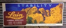 Antiguidade Vintage Lain & Son Mt Rushmore Funerária De Papelão sinal de publicidade 28"