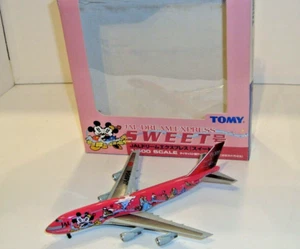 TOMY/DW 1/400 JAL Japan Airlines B747-400D JA8904 'DREAM EXPRESS "SWEET"'NEW - Picture 1 of 5