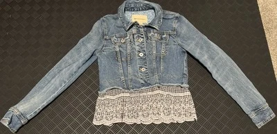 Chaqueta vaquera Pilcro and Letterpress Anthropologie para mujer talla XS ribete de encaje Foto 1 de 4