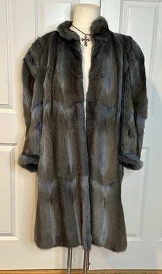 Vintage Blue/Grey  Mink/fox? Fur Coat - Image 1 of 4