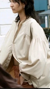 Massimo Dutti Damen hellbraun übergroße Knopfleiste minimalistisch Utility Seide Karriere neu mit Etikett - Bild 1 von 17