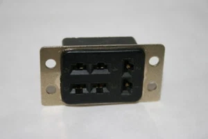 6 WEGE PLESSEY PAINTON BUCHSE JONES STECKER fd2a9 - Bild 1 von 1
