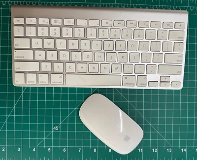 Apple A1314/A1296 Wireless Keyboard and Magic Mouse Wireless Combo - Image 1 of 4