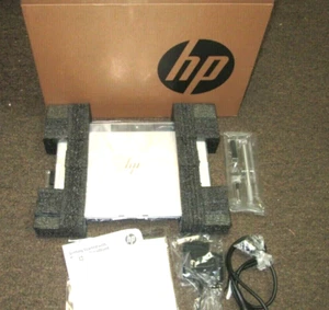 HP Elite x2 G2 12.3" QHD TouchCore i5-7300U 8 GB RAM 256 GB SSD; NIB case strap - Picture 1 of 9