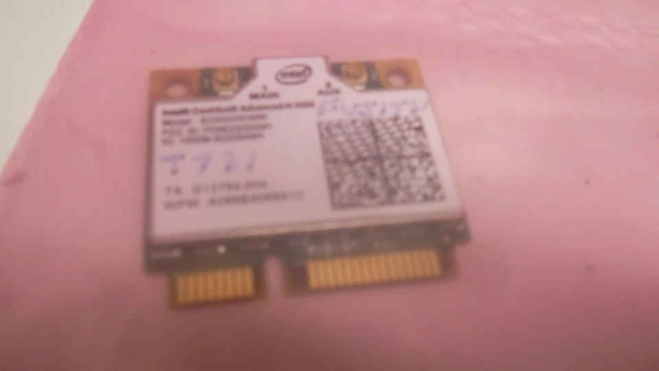 91619 Internal wifi card with screw from fujitsu T731 I5 See photo. - Image 1 of 1