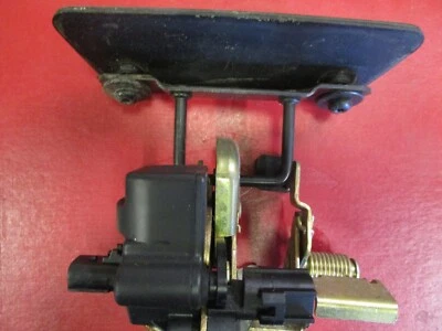 USED OEM 2006-10 Jeep Commander rear liftgate handle assembly - Image 1 of 2