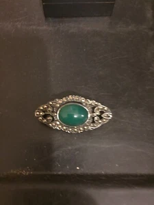 White Metal And Green Stone Bar Brooch - Picture 1 of 2
