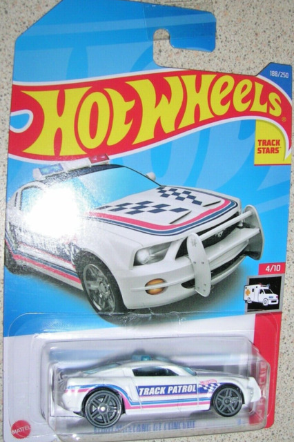 Lote de 8 carros de corrida Hot Wheels 1990-2000 em estado 1/64 muito bom a  EX