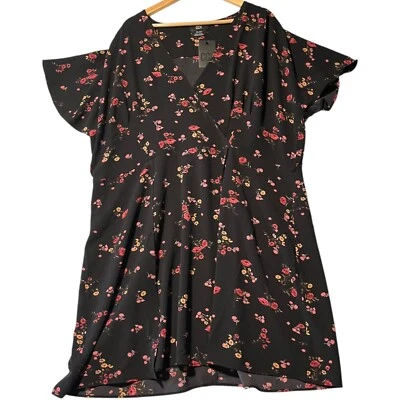 City Chic CCX Women's XL/22 Floral Short Sleeve Short Dress Casual Wrap V-neck - Image 1 of 4