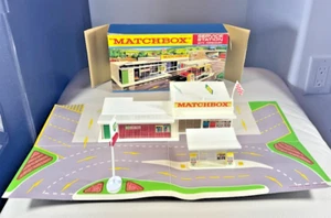 Lesney Matchbox MG-1 BP Service Station & Forecourt & Original Box 1966 COMPLETE - Picture 1 of 12