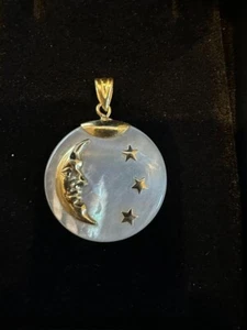 Star and Moon Mother of Pearl with 18Kt Gold Pendant - Picture 1 of 3
