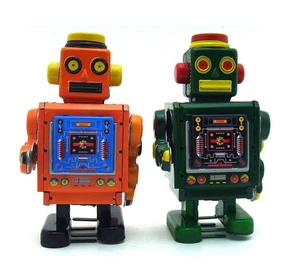 MS294 Vintage Wind Up Clockwork Mechanical Walking Tin Robot Toy Iron figurine - Picture 1 of 11