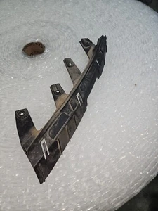 OEM GM 2013 2016 MALIBU LH HEADLAMP BRACKET GM # 20809851 - Picture 1 of 3