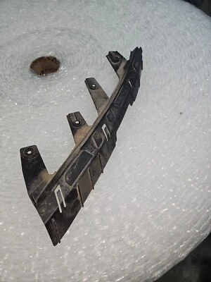 OEM GM 2013 2016 MALIBU LH HEADLAMP BRACKET GM # 20809851 - Image 1 of 3