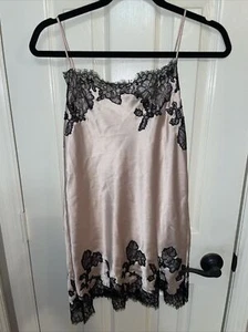 Camicia da notte Victoria’s Secret in raso S babydoll lingerie in pizzo ricamato - Foto 1 di 9