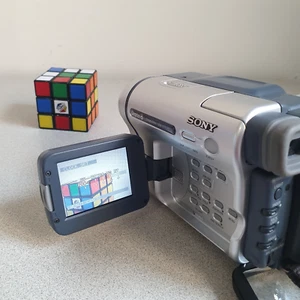Sony DCR-TRV255E Digital 8 Handycam Movie Camera Camcorder - 8mm Hi8 - Picture 1 of 10