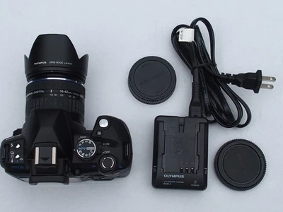 Cámara digital Olympus Evolt E520 10 MP SLR con lente Zuiko de 14-42 mm f/3,5-5,6 Foto 1 de 4