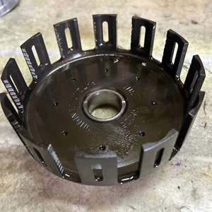 HINSON H027 HINSON BILLET CLUTCH BASKET RM125 '92-06 - Picture 1 of 7