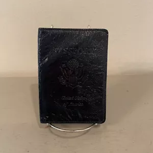 liz claiborne black patent leather Passport holder - Picture 1 of 9