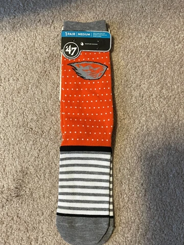 Oregon State Beavers NCAA Women's  Medium Socks New With Tags Cover