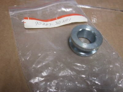 Nuevo de Lote Antiguo Cuello de Rueda Trasera Yamaha 1970-1971 XS1 1972 XS2 1973 TX650 90387-30201 Foto 1 de 2