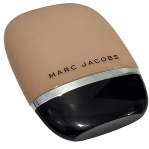 Marc Jacobs Shameless Foundation  LIGHT R250 - Picture 1 of 2