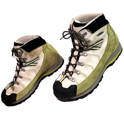 Scarponi da trekking alpinismo Scarpa Goretex taglia M-6,5 W-7,5 corno a punta - Immagine 1 di 4