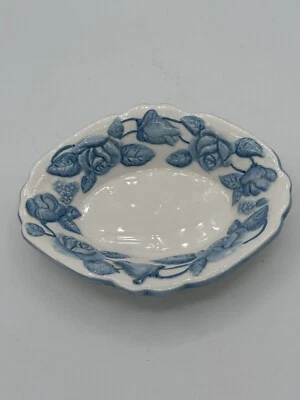 Vtg Blue And White Rose Hand Painted Soap Dish - Image 1 of 4