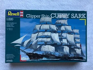 Vintage Revell 1:220 Clipper Ship — Cutty Sark (parti di spedizione mai staccate) - Foto 1 di 7