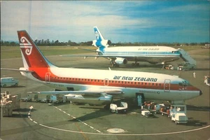 AIRLINE PLANE AIRPLANE PICTURE POSTCARD SIZE AIR NEW ZEALAND DC-10 & BOEING 737 - Picture 1 of 2