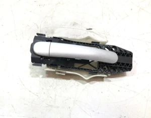 MANIJA DE PUERTA DELANTERA IZQUIERDA SKODA RAPID 2014 SPACEBACK en PLATA LA7W/2012-19 - Imagen 1 de 6
