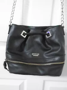 Guess Umhängetasche schwarz Farbe Größe Medium - Bild 1 von 24