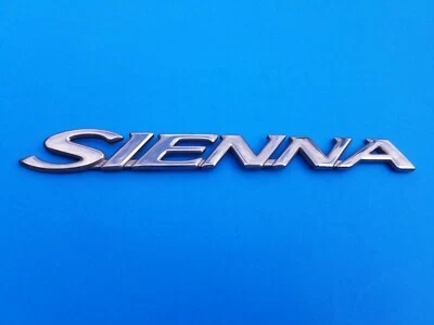 98 99 00 01 02 03 04 05 TOYOTA SIENNA TAPA PUERTA TRASERA EMBLEMA LOGOTIPO INSIGNIA OEM (2000) Foto 1 de 4