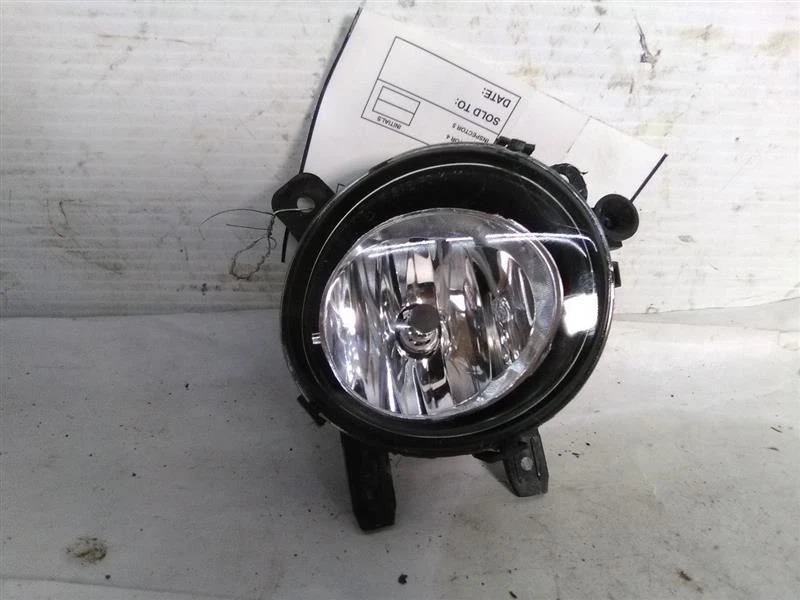 Luz de neblina 17-20 BMW 430i passageiro direito canto/parque - Imagem 1 de 4