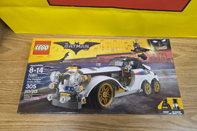 LEGO Batman Movie Penguin Arctic Roller 70911 - retired - sealed - box damage